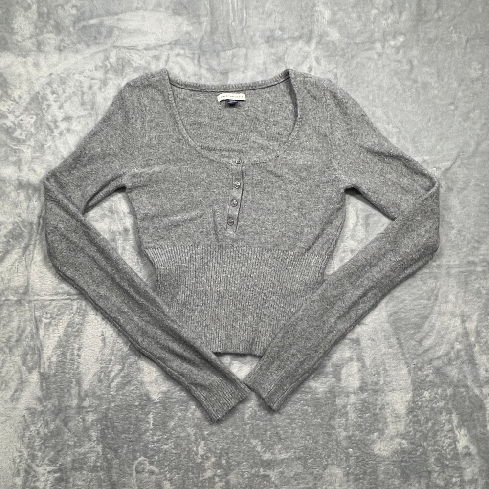 American Eagle Henley Sweater Womens Medium Gray Ribbed Waist Long Sleeve Crop